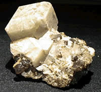 Rocks minerals Ontario Diopside