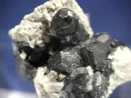 Rocks minerals Ontario Spinel